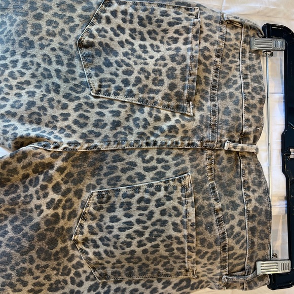 FRAME Animal Print Skinny Jeans - Picture 4 of 7